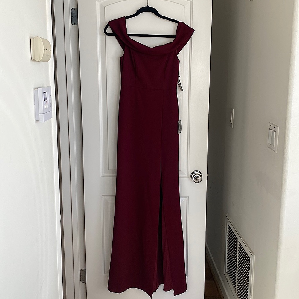 Lulus NWT Aveline Dress in Burgundy, Size Small - Picture 11 of 17